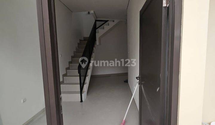 Dijual Rumah Baru Minimalis Modern di Taman Cibaduyut Indah Bandung
 1