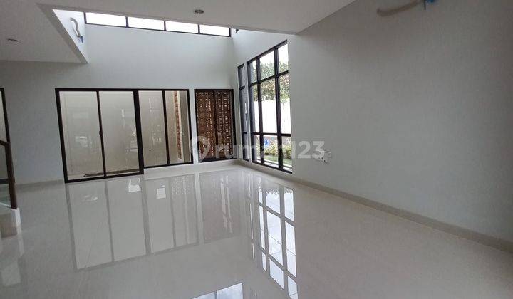 Dijual Rumah Lux 2 Lantai Cluster Elora Summarecon Bandung