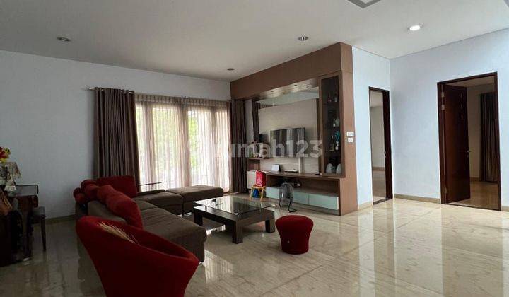 Dijual Rumah Bagus 2 Lantai Di Setrasari Bandung 1