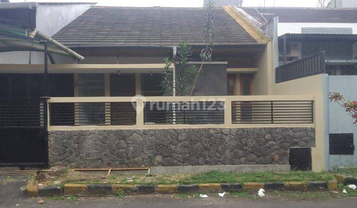 Dijual Rumah Lokasi Strategis Di Taman Kopo Indah 3 Bandung 1