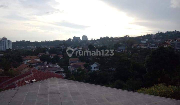 Dijual Rumah 3 Lantai Modern Kolam Renang Siap Huni di Dago Pakar 2