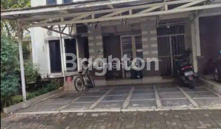 RUMAH LUAS TERAWAT DI LEGENDA WISATA  CIBUBUR 1