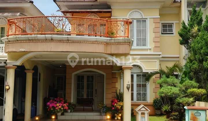 Lokasi Strategis Dekat Mall, Rumah 2 Lantai Full Furnished Siap Huni di Dalam Cluster yang Nyaman dan Asri Kota Wisata , Cibubur , Gunung Putri , Bogor , Jawa Barat
