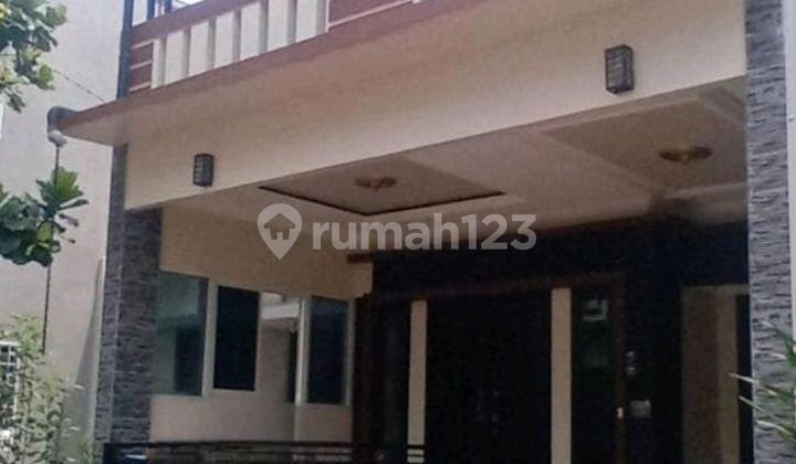 Rumah 2 Lantai Bagus Dan Rapi Di Dalam Cluster Cibubur Residence