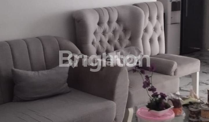 Dijual Cepat Rumah Mewah Di Semi Boulevard, Legenda Wisata Cibubur, Cileungsi, Bogor Dijual Cepat Rumah Mewah Di Semi Boulevard, Legenda Wisata Cibubur, Cileungsi, Bogor