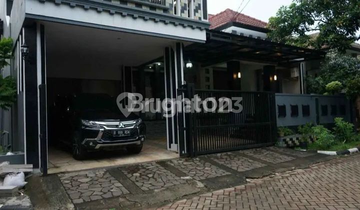 RUMAH MEGAH MINIMALIS POSISI HOEK DI VILA NUSA INDAH 5, GUNUNG PUTRI, CIANGSANA, BOGOR