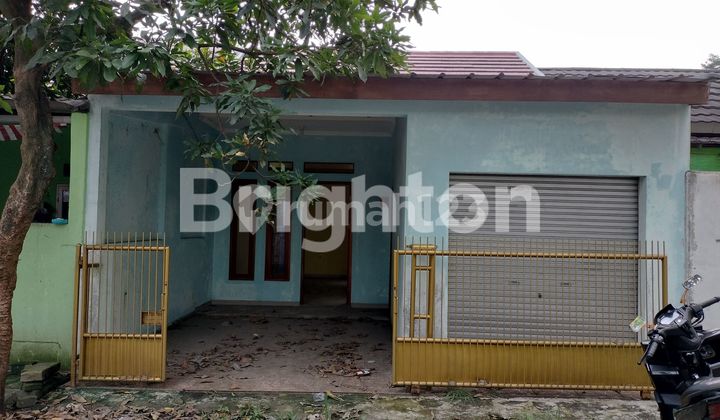 Rumah plus warung siap huni sudah direnovasi, taman cileungsi,dekat mall metland, Cileungsi,bogor, Jawa barat