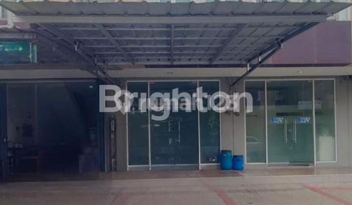 RUKO 2 LANTAI RAPI DAN SIAP PAKAI DI COMMPARK KOTA WISATA CIBUBUR, GUNUNG PUTRI, BOGOR, JAWA BARAT 