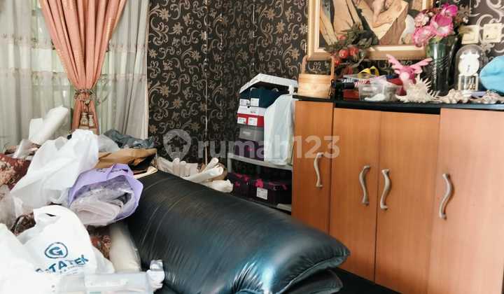 Strategic Location Near Living World Mall, 2-Story House on Boulevard Kota Wisata Cibubur, Gunung Putri, Bogor, West Java Strategic Location Near Living World Mall, 2-Story House on Boulevard Kota Wisata Cibubur, Gunung Putri, Bogor, West Java