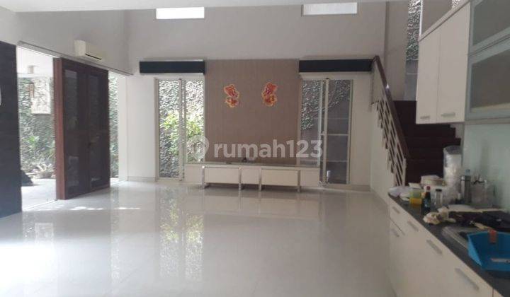 DISEWAKAN RUMAH MINIMALIS MODERN  ROYAL RESIDENCE BARU RENOV SIAP HUNI (Jalan Utama dan Luar Cluster )Tinggal Bawa Koper 3