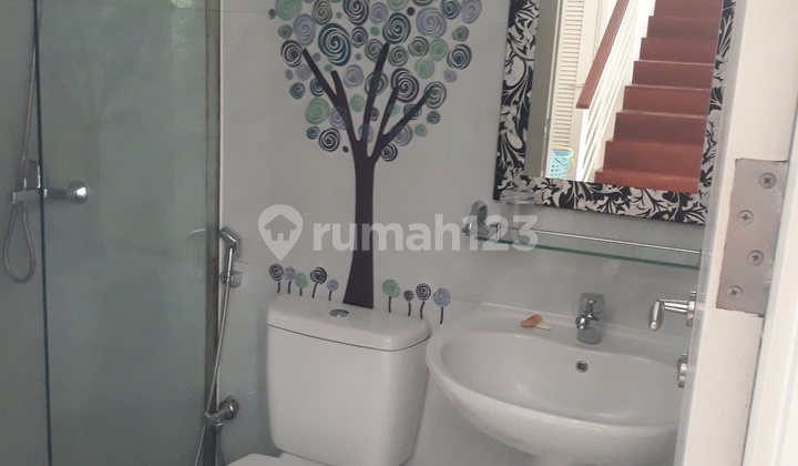 DISEWAKAN RUMAH MINIMALIS MODERN  ROYAL RESIDENCE BARU RENOV SIAP HUNI (Jalan Utama dan Luar Cluster )Tinggal Bawa Koper 11