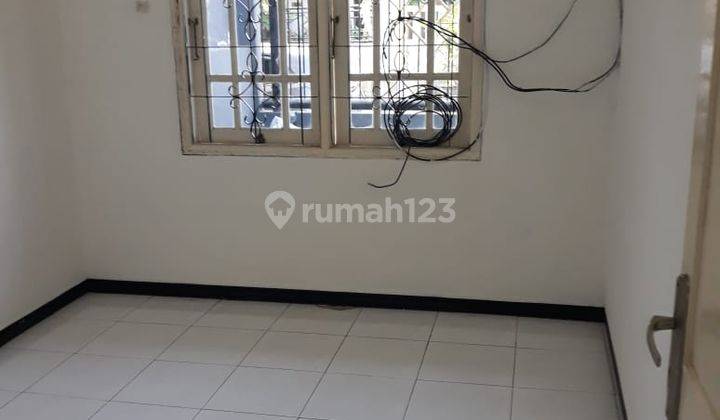 DISEWAKAN RUMAH DI MULYOSARI MAS 4