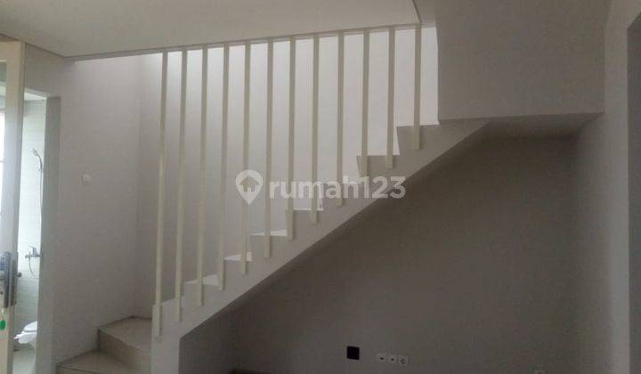 DISEWAKAN RUMAH BARU GRESS DI GRAND PAKUWON TANDES 4