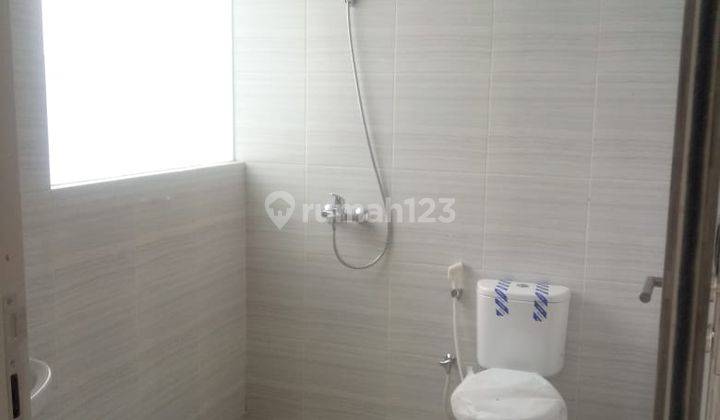 DISEWAKAN RUMAH BARU GRESS DI GRAND PAKUWON TANDES 9