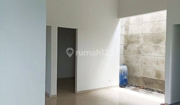 DIJUAL RUMAH BARU GRESS DI MENGANTI PERMAI  4
