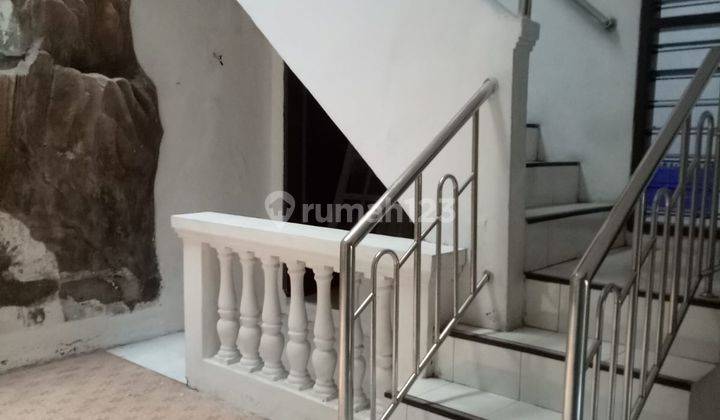 DISEWAKAN; RUMAH I DI KERTAJAYA INDAH TIMUR 2