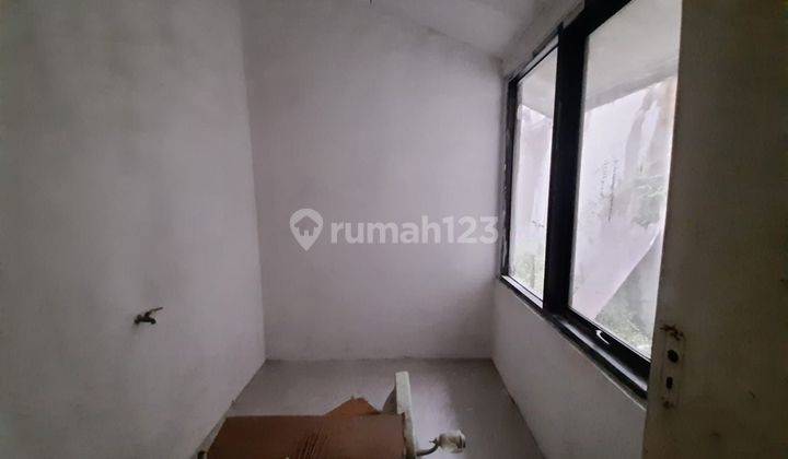 DIJUAL RUMAH SIAP HUNI DI JL MANGGA PONDOK TJANDRA 2