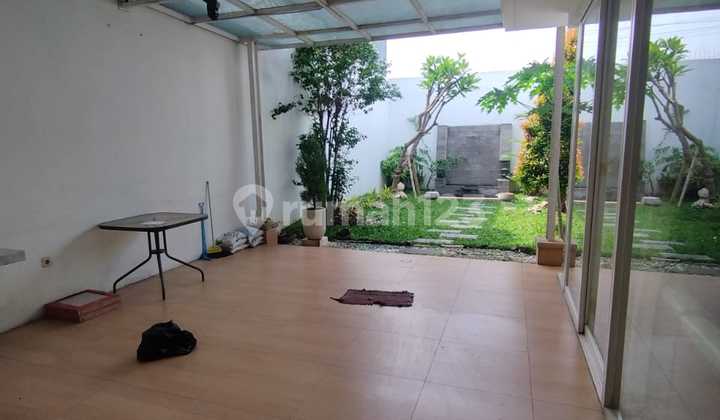 For Rent Furnished House In Royal Residence Wiyung 2