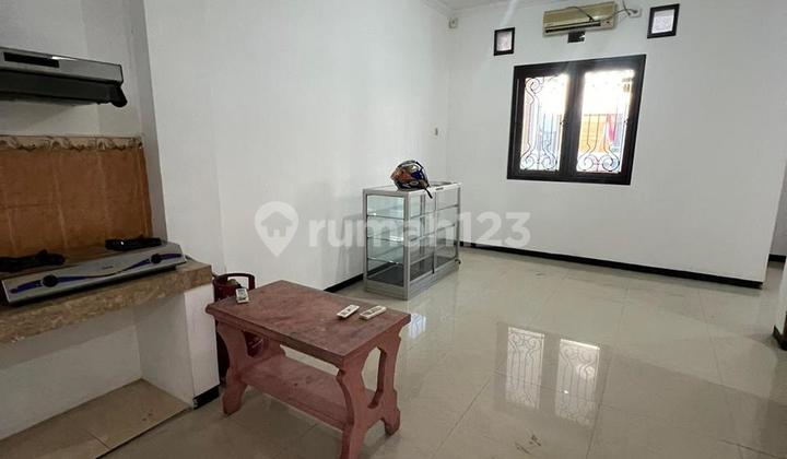For Rent: Move-in Ready House in Puri Asri, Pakuwon City For Rent: Move-in Ready House in Puri Asri, Pakuwon City