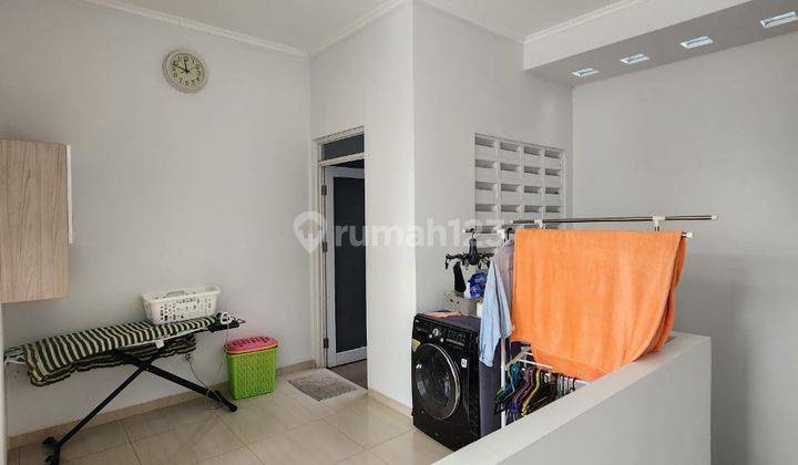 Rumah 2 Lantai di Regensi Melati Mas Semi Furnished Lokasi Dekat Bsd 2