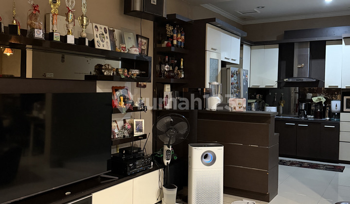 Disewakan Rumah Bagus, Siap Huni, di Serenade Lake Gading Serpong