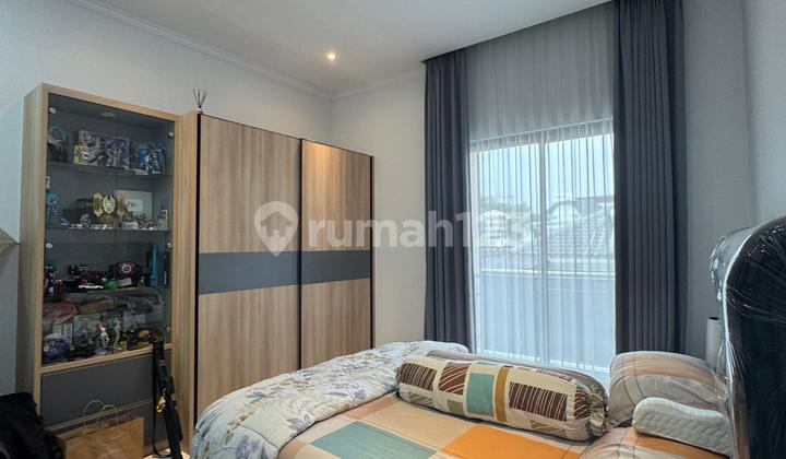 For Sale Luxury House, Private Pool, Move-In Ready, In Scarlet Gading Serpong Cluster 2