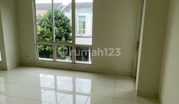 Nice House, Beautiful Environment, in East Starling Cluster Gading Serpong Nice House, Beautiful Environment, in East Starling Cluster Gading Serpong