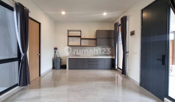 Disewakan Rumah Cantik, Siap Huni, di Cluster Grand Freja Bsd City 1