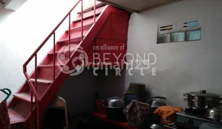 Rumah 2 Lantai SHM di Andir Dalam Gang, Bandung 5