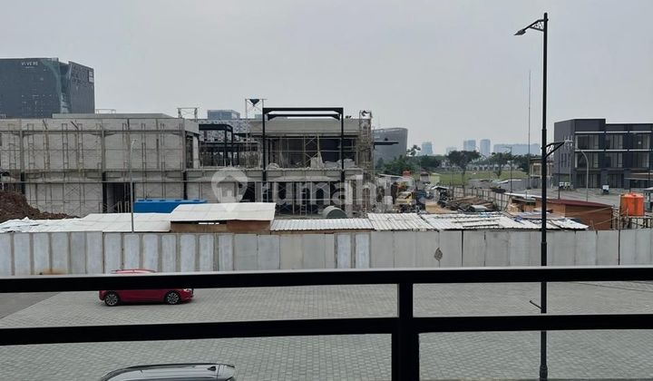 FOR RENT QUICKLY, 3-STORY HAMPTON AVENUE SHOPHOUSE, GADING SERPONG