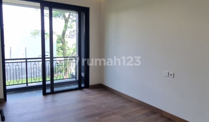 Rumah Hoek Brand New Bangunan Mandiri Foresta Naturale Bsd. 2