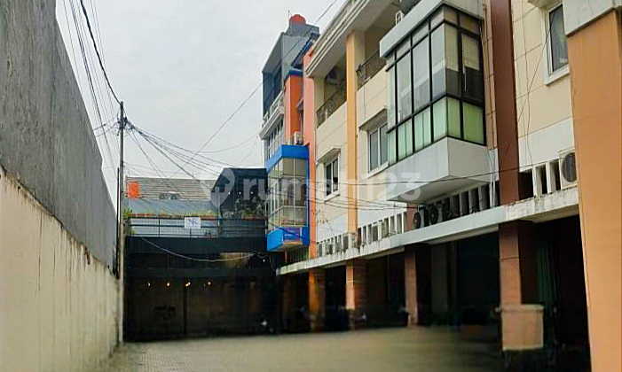 Dijual Ruko 4 Lantai Lokasi Strategis Dekat Pondok Indah Mall 2