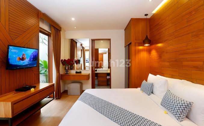 Complex Villas 7 Units Dan 1 Units Studio Room Batu Belig Seminyak, Badung SHM 1