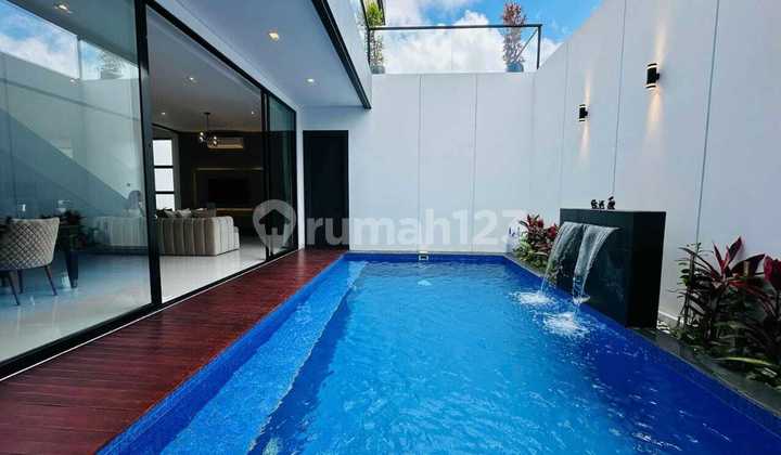 Luxury Villa Modern Minimalist 200 m² SHM Berawa Canggu,Badung Bali