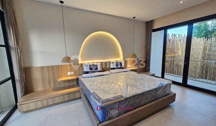 Villa SHM  Dengan Konsep Desain Mediterania Modern Baru Semer Dekat Umalas Kerobokan, Badung Bali