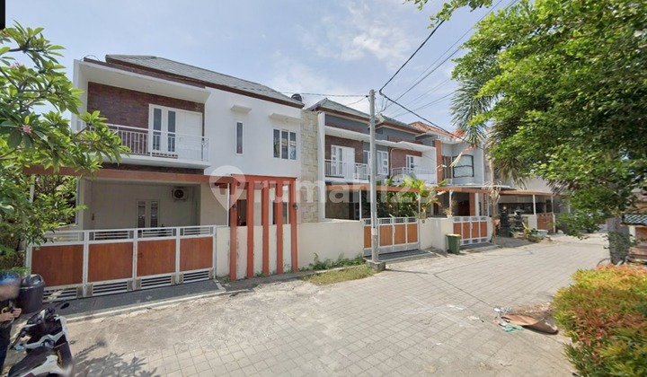 100 m² Freehold Title House in Sesetan, Denpasar 2