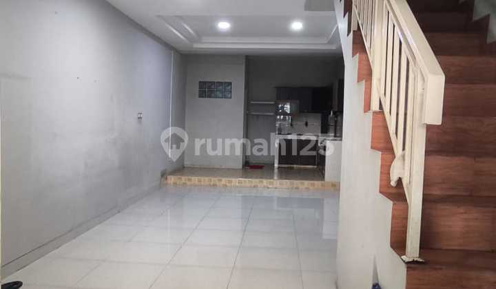 Jual Rumah di Permata Taman Palem Jakarta Barat