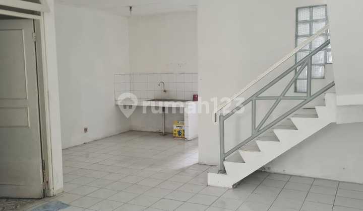 For Sale House in Taman Palem Lestari West Jakarta For Sale House in Taman Palem Lestari West Jakarta