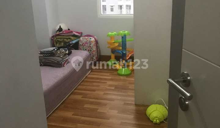 Dijual murah apartemen Summarecon Bekasi - Springlake 3 Kamar Tidur Furnished 3
