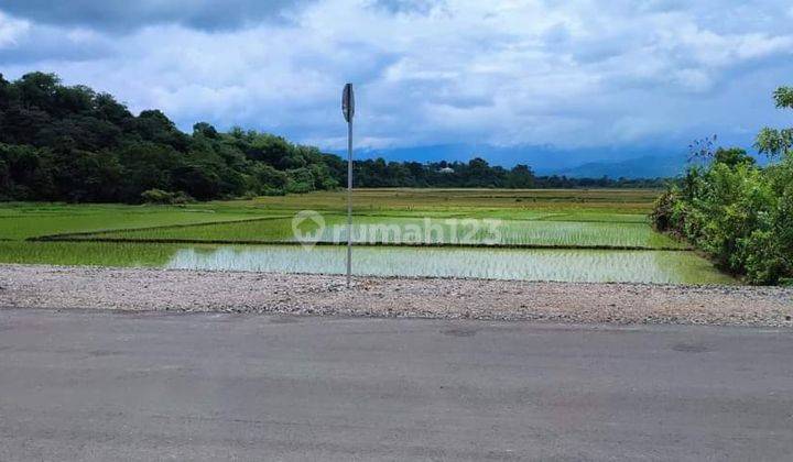 Di jual tanah strategis dan negosible depan jalan  KEK tanah mori 1