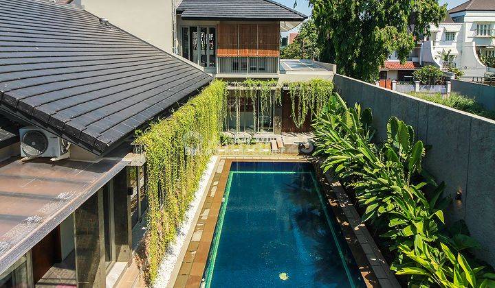 Tropical House Ada Pool di Pesanggrahan Bintaro Jaksel  1