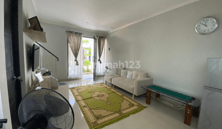 Dijual Rumah 2 Lantai Semi Furnished di Neo Oasis Bintaro  2