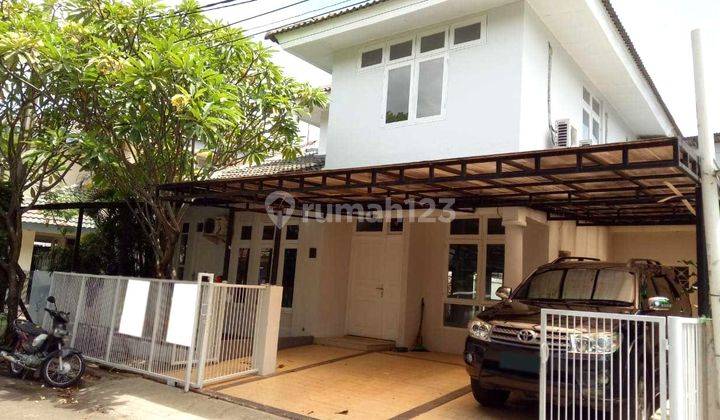 Rumah 2 Lantai Halaman Luas di Bintaro Sektor 9  1