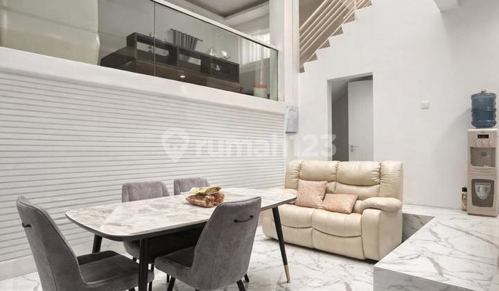 Modern Furnished House in Kebayoran Bintaro