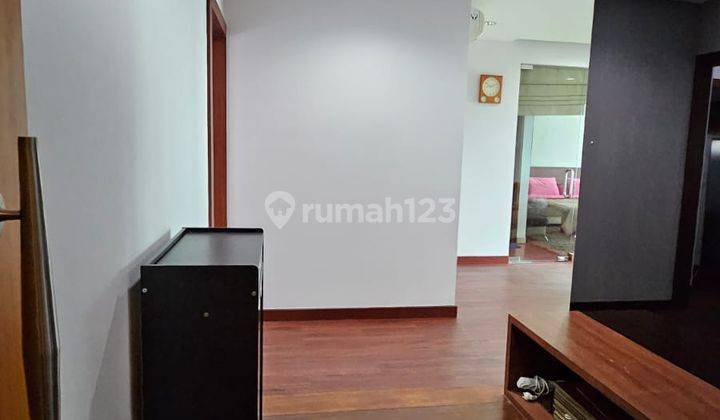 Sewa Apartemen Hamptons Park Jaksel Full Furnished Siap Huni  2