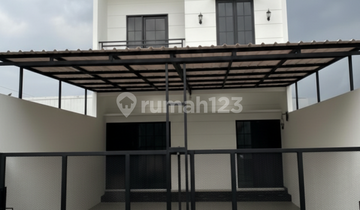 Rumah Baru Smart Door Lock di Pondok Ranji 