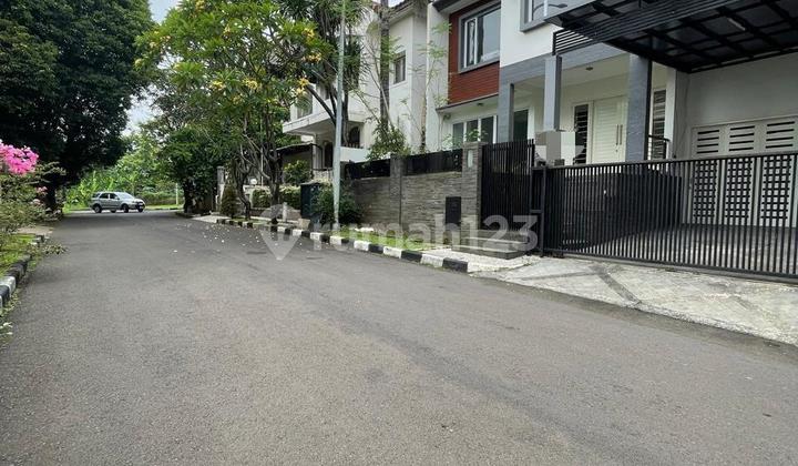 Rumah Modern 2 Lantai Ada Taman @Pesanggrahan Jaksel  2