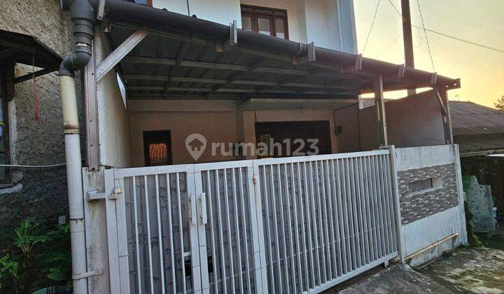 Rumah 2 Lantai Siap Huni dan Lokasi Strategis di Jagakarsa 1