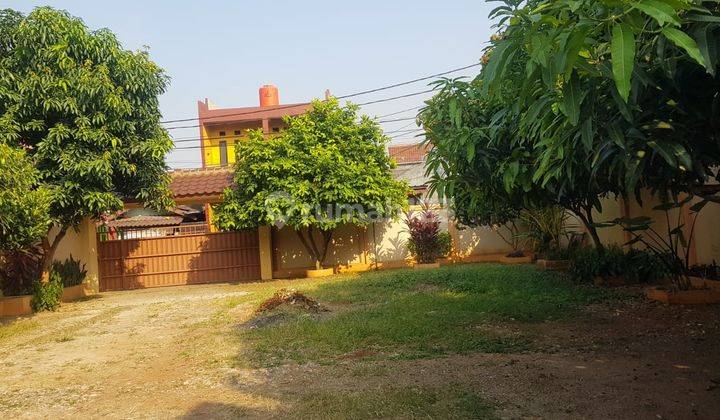 Rumah dengan Halaman Luas dan Parkiran di Sudimara Pinang  2