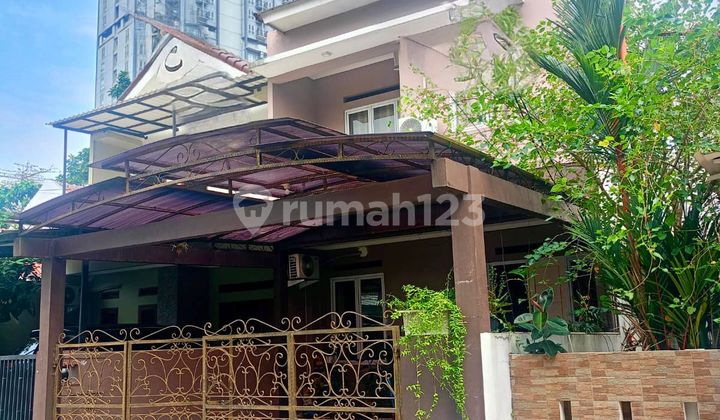 Sell Cheap 2-Story House in Villa Bintaro